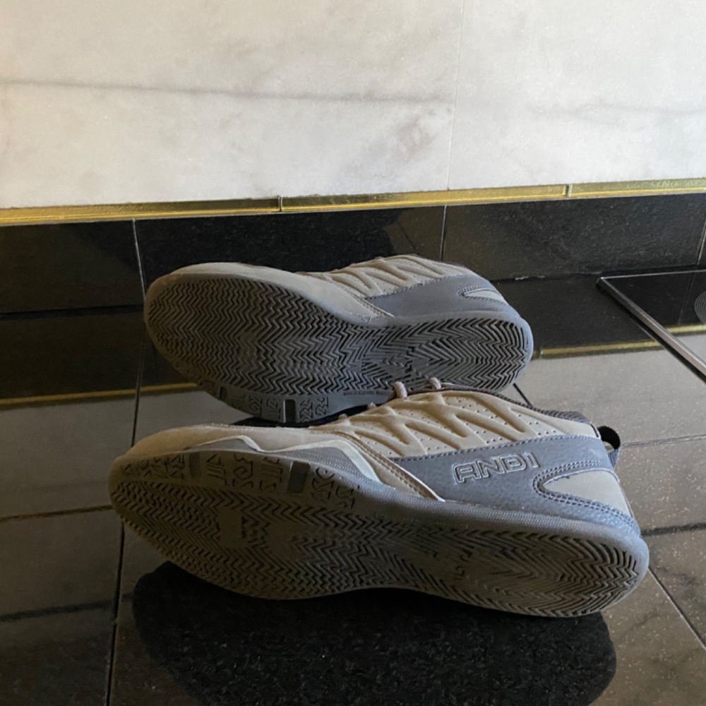 AND1 - Picture 9 of 16